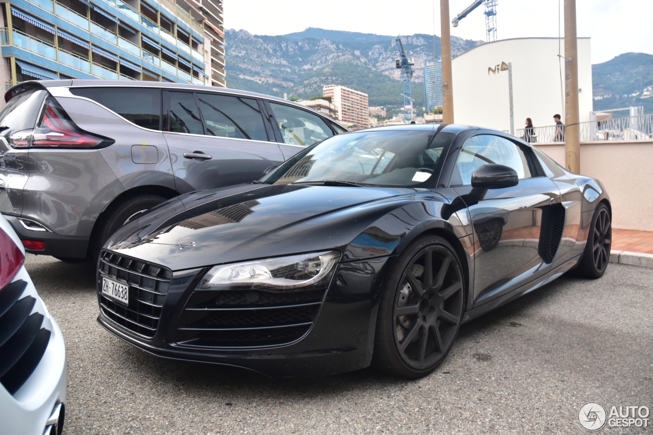 Audi R8 V10