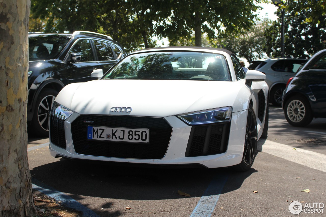 Audi R8 V10 Spyder 2016