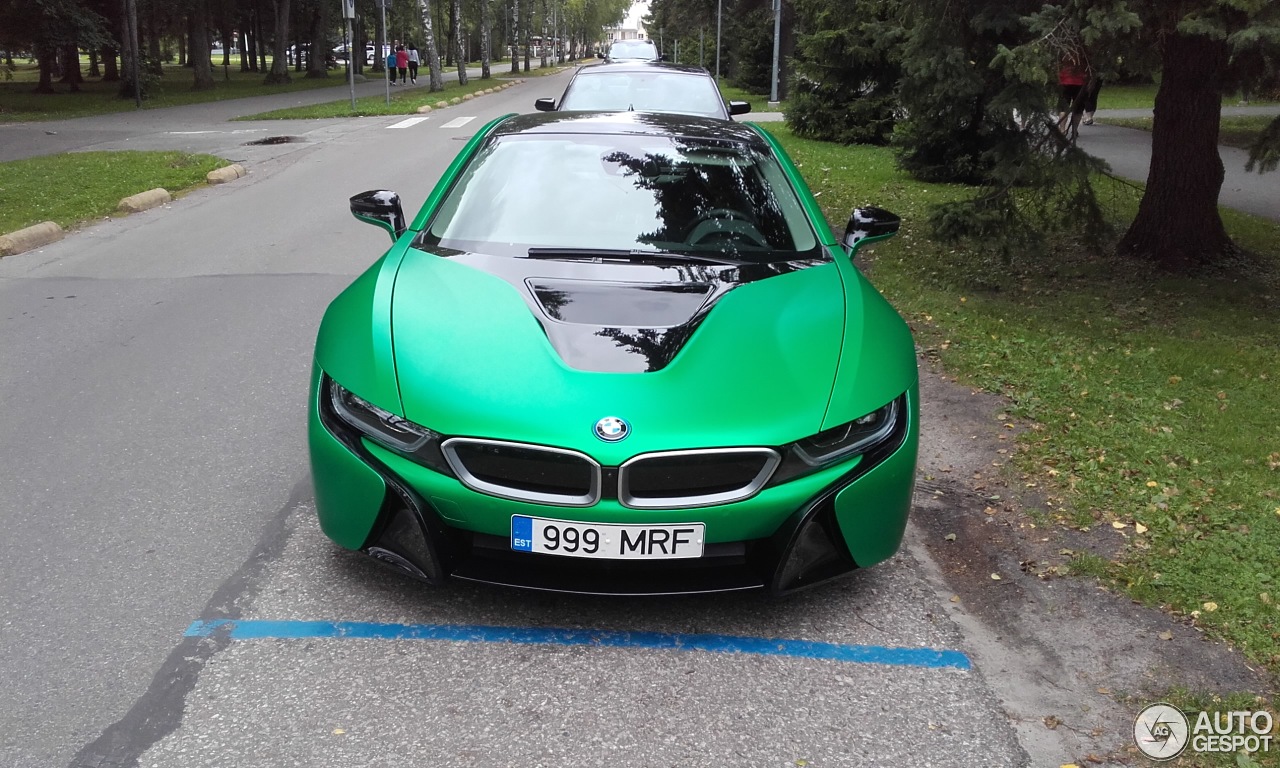 BMW i8