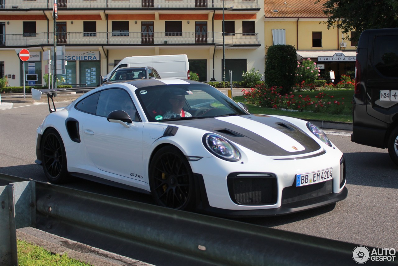 Porsche 991 GT2 RS Weissach Package