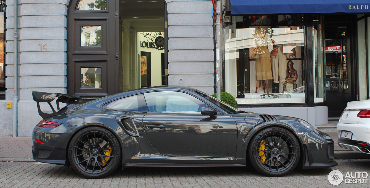 Porsche 991 GT2 RS Weissach Package