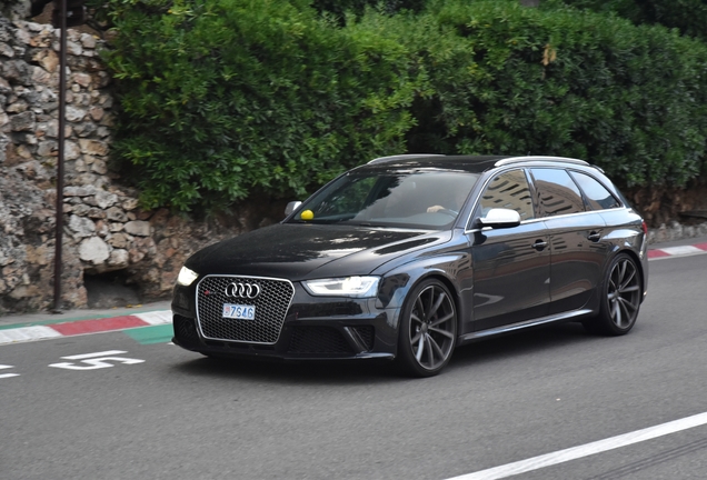 Audi RS4 Avant B8