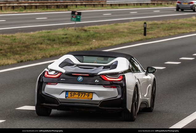 BMW i8 Roadster