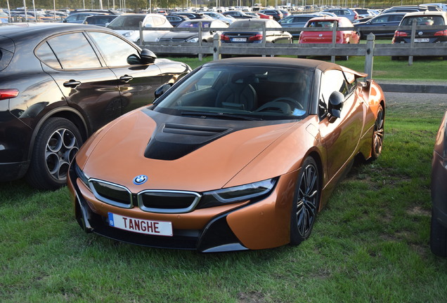 BMW i8 Roadster