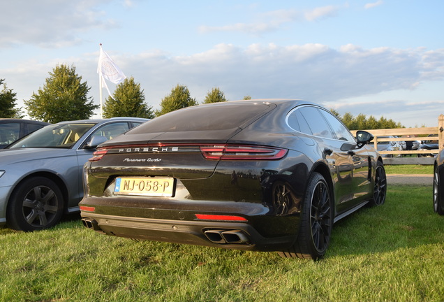 Porsche 971 Panamera Turbo