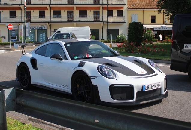 Porsche 991 GT2 RS Weissach Package