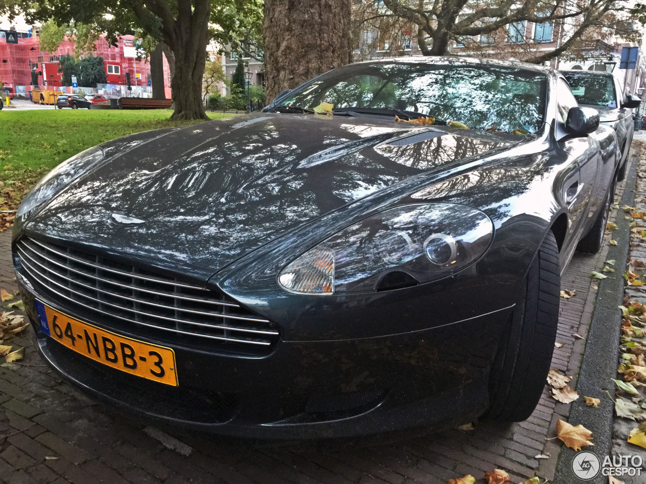 Aston Martin DB9