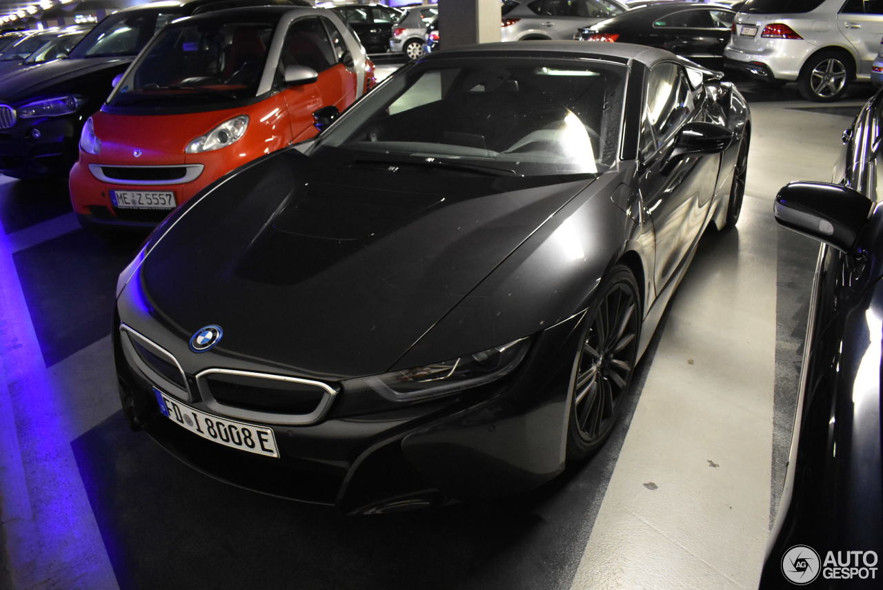 BMW i8 Roadster