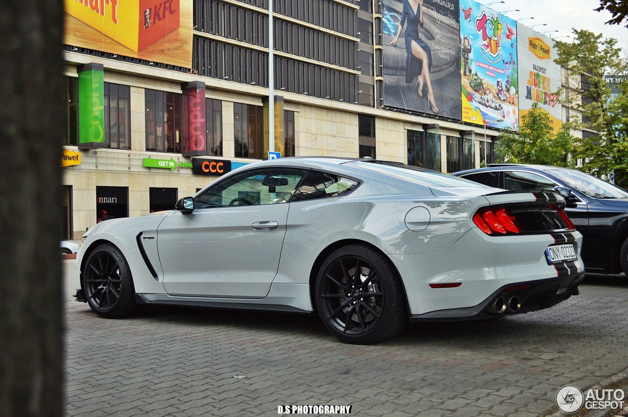 Ford Mustang Shelby GT350 2015