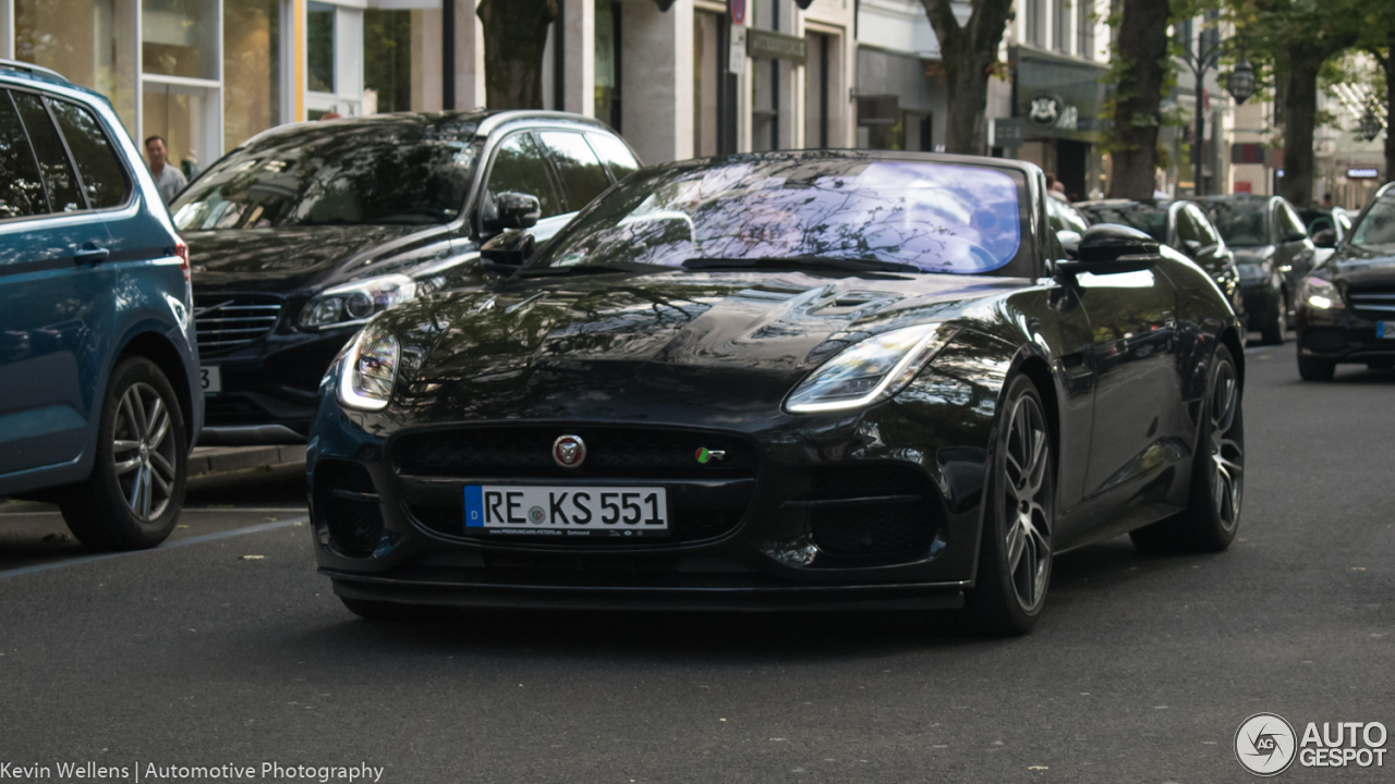 Jaguar F-TYPE R Convertible 2017