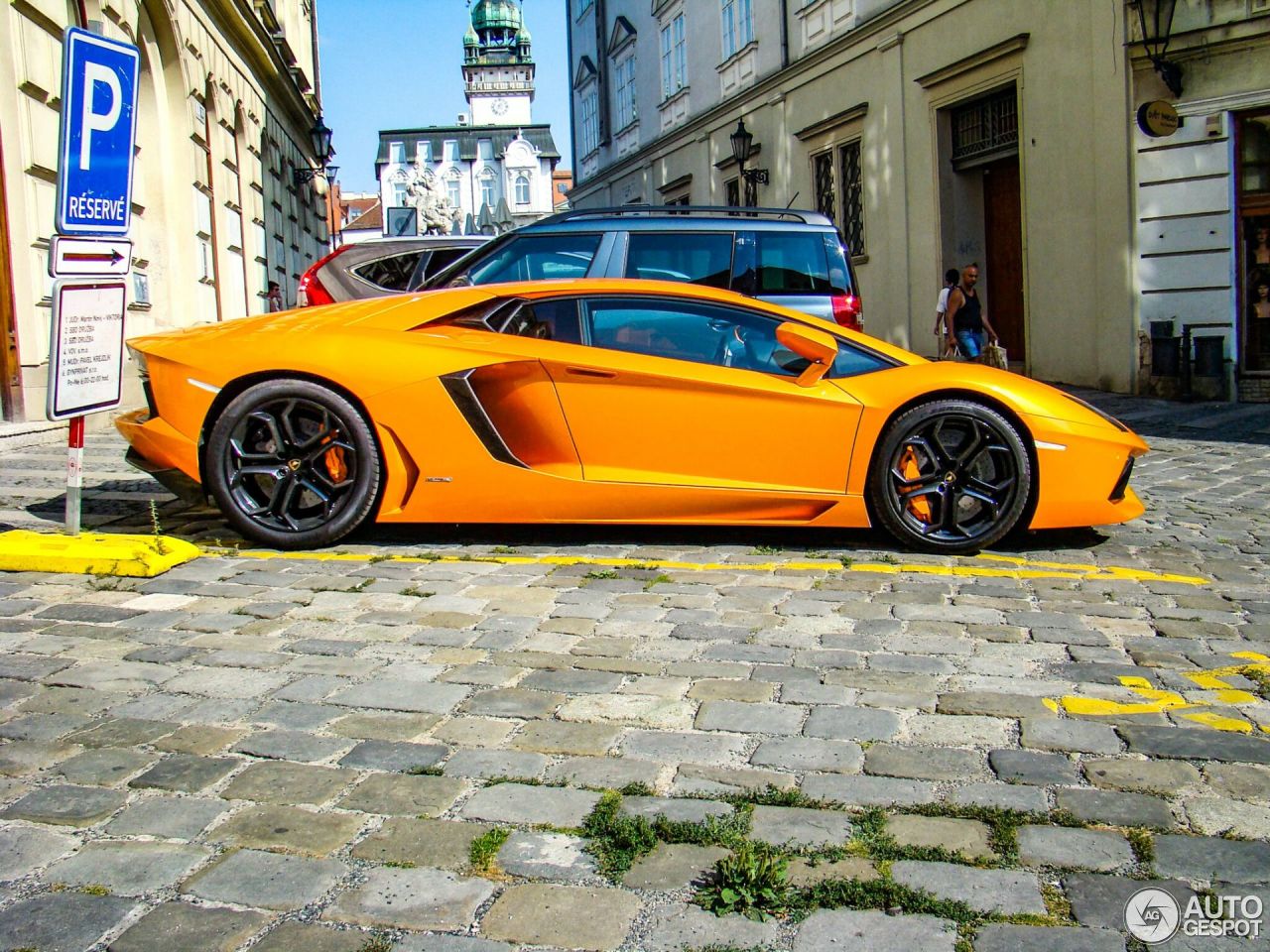 Lamborghini Aventador LP700-4