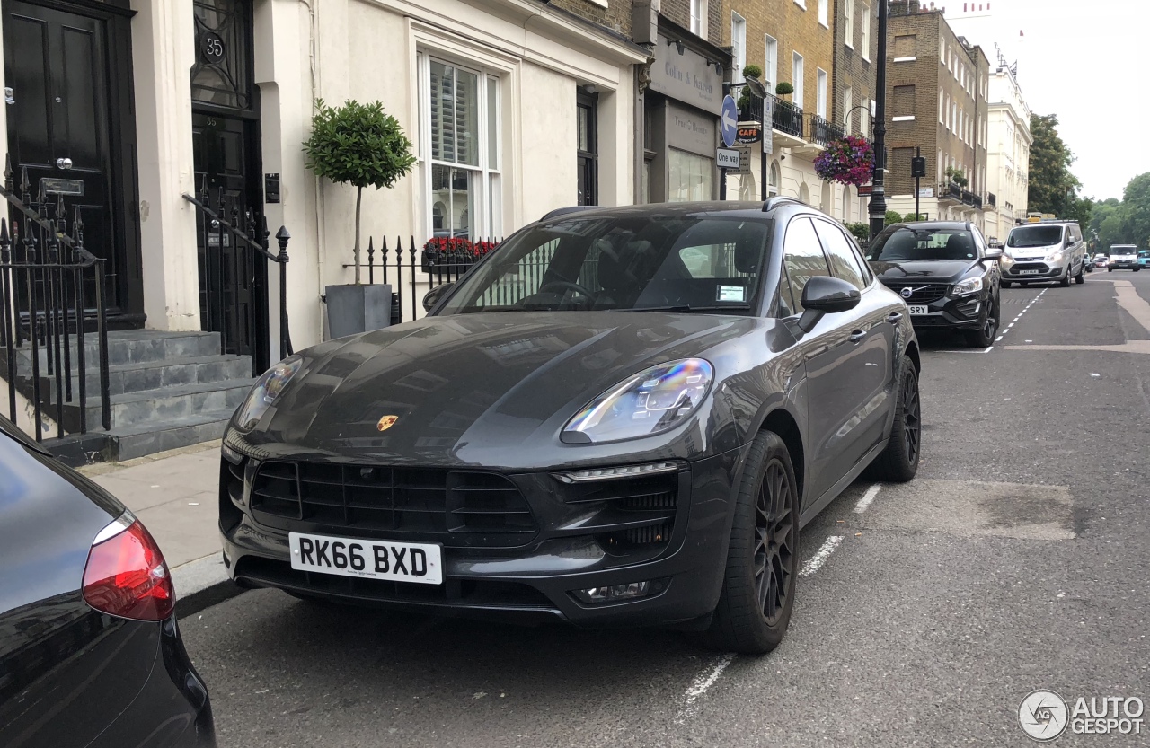 Porsche 95B Macan GTS