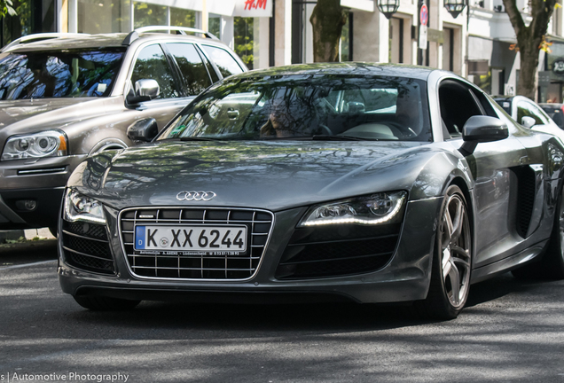 Audi R8 V10