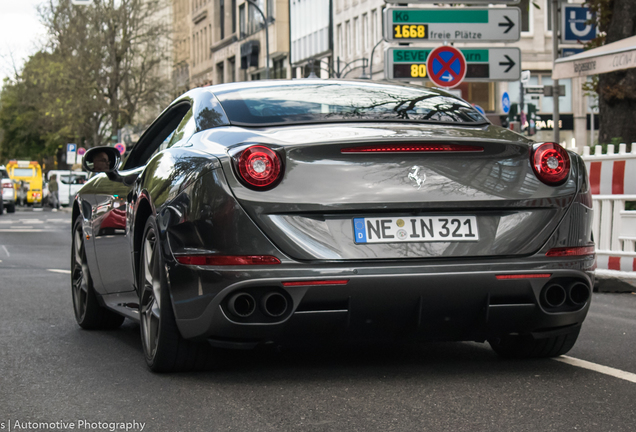 Ferrari California T