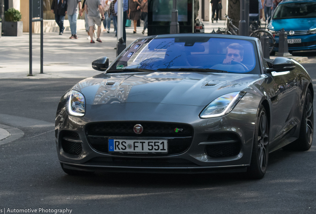 Jaguar F-TYPE R Convertible 2017