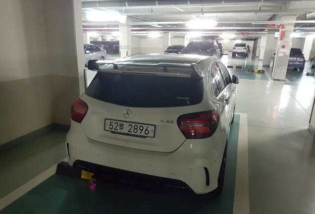 Mercedes-AMG A 45 W176 2015