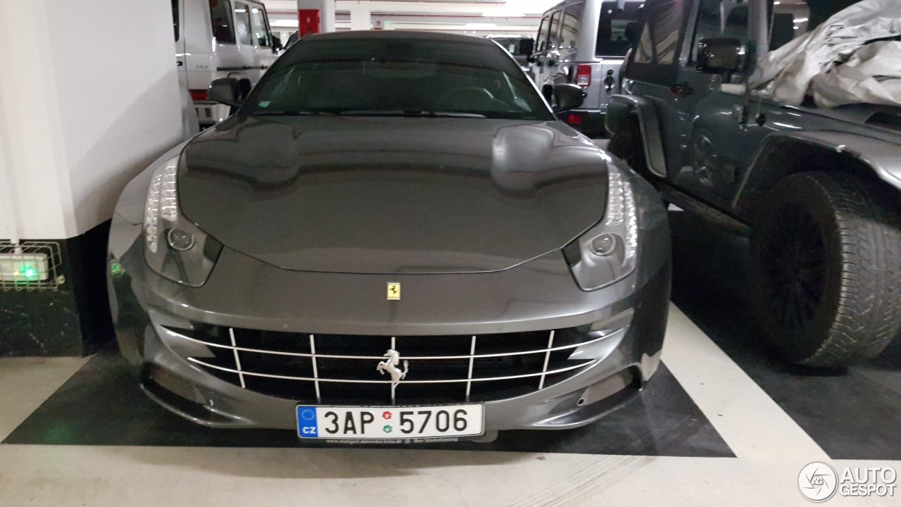 Ferrari FF