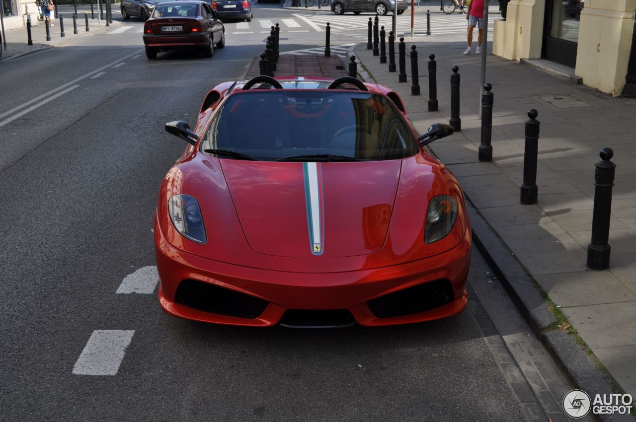 Ferrari Scuderia Spider 16M