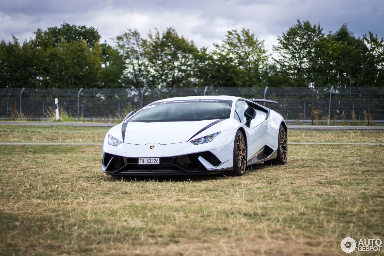 Lamborghini Huracán LP640-4 Performante