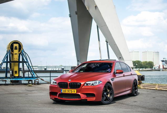 BMW M5 F10 2014 Performance Edition