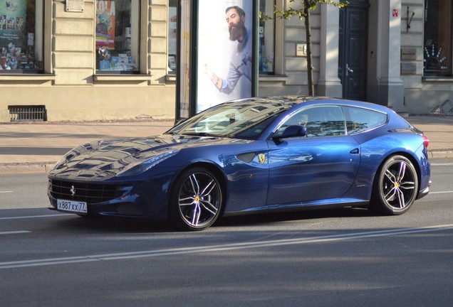 Ferrari FF