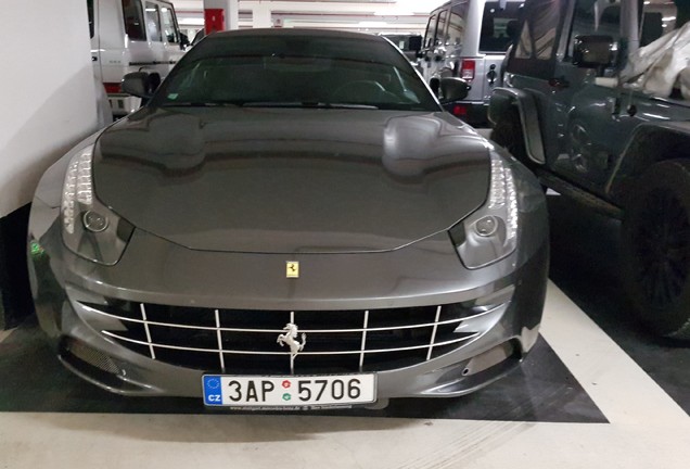 Ferrari FF