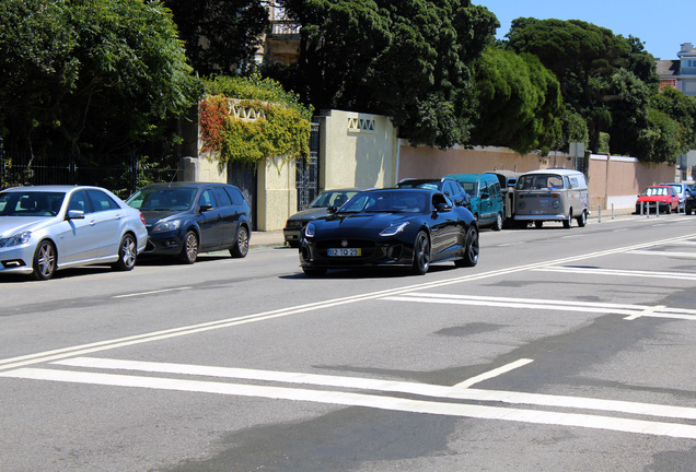 Jaguar F-TYPE 400 Sport Coupé