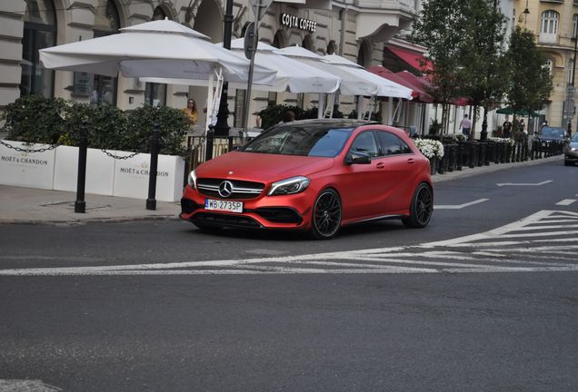 Mercedes-AMG A 45 W176 2015