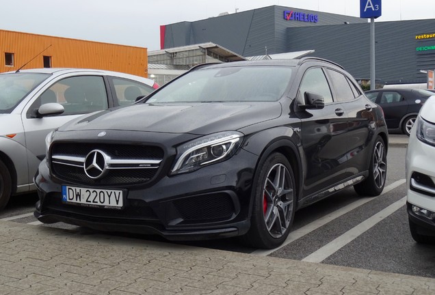 Mercedes-Benz GLA 45 AMG X156