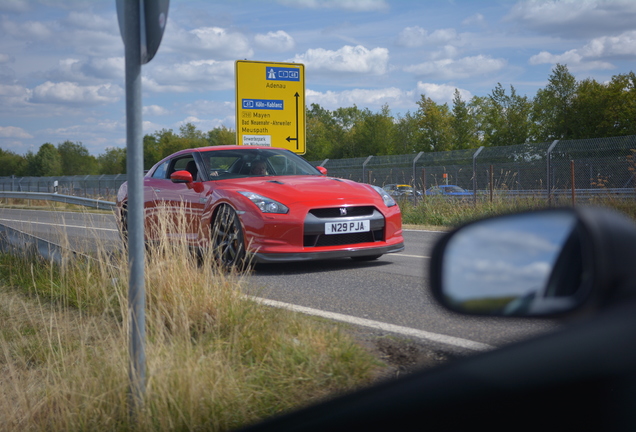 Nissan GT-R