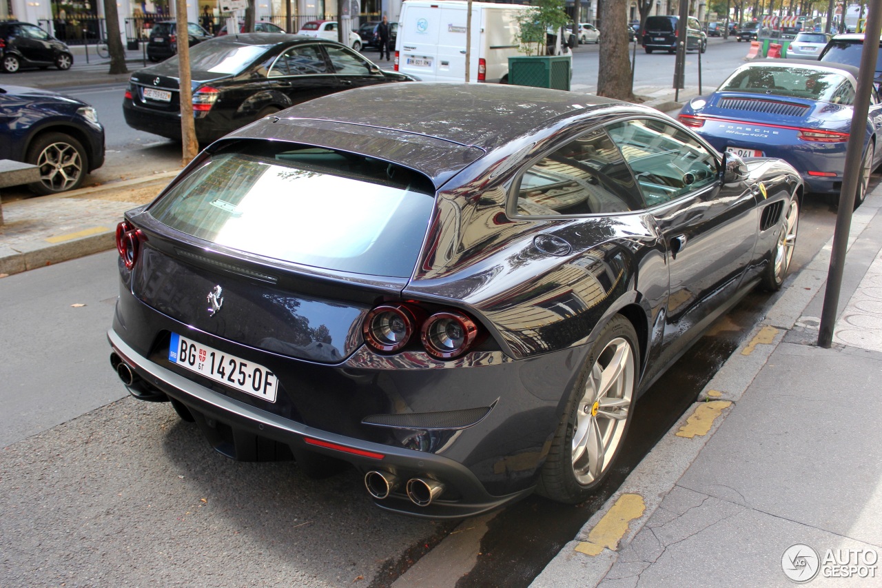 Ferrari GTC4Lusso