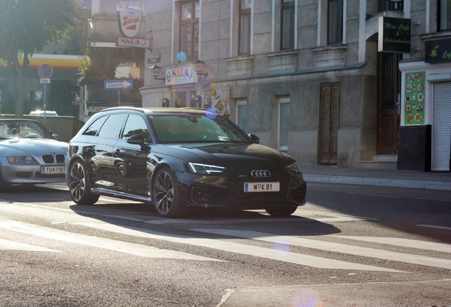 Audi RS4 Avant B9