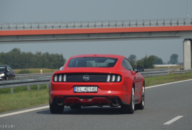 Ford Mustang GT 2015