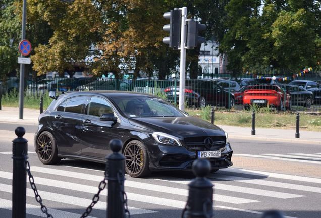 Mercedes-AMG A 45 W176 2015