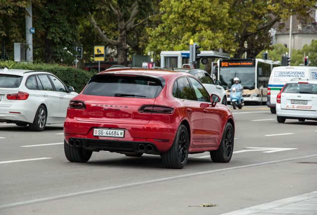 Porsche 95B Macan GTS