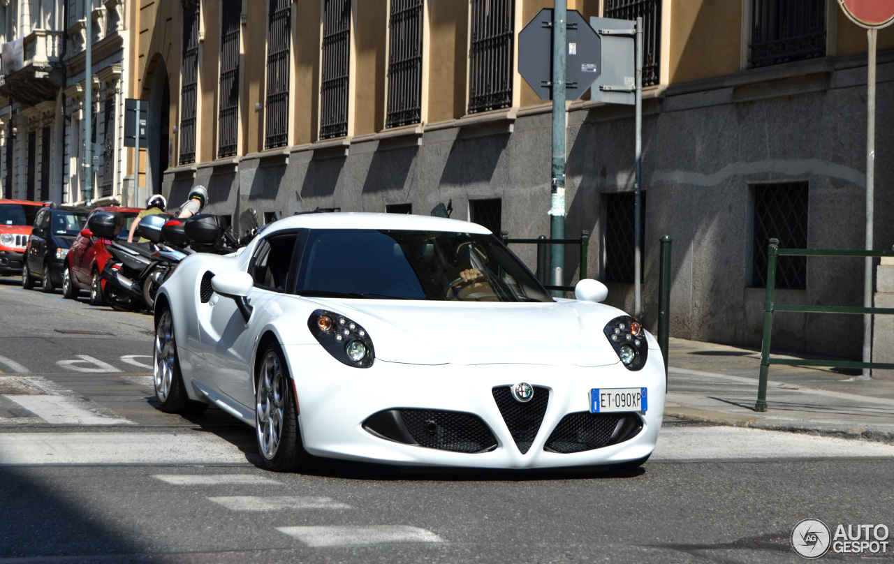 Alfa Romeo 4C Coupé