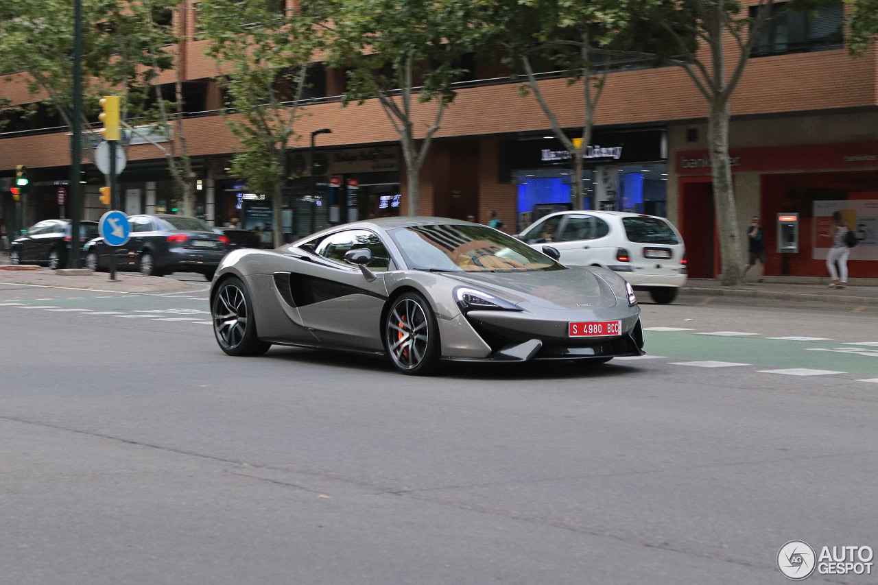 McLaren 570S