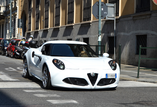 Alfa Romeo 4C Coupé