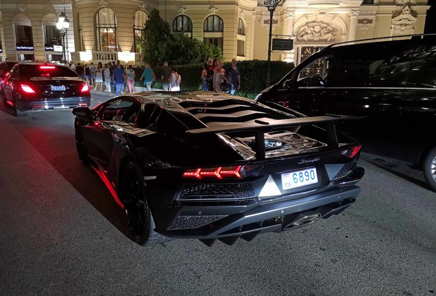 Lamborghini Aventador S LP740-4