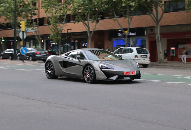 McLaren 570S