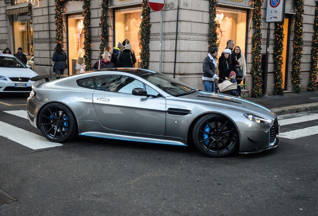 Aston Martin V8 Vantage S