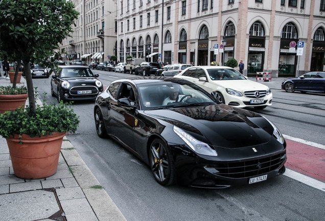 Ferrari FF