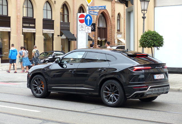 Lamborghini Urus