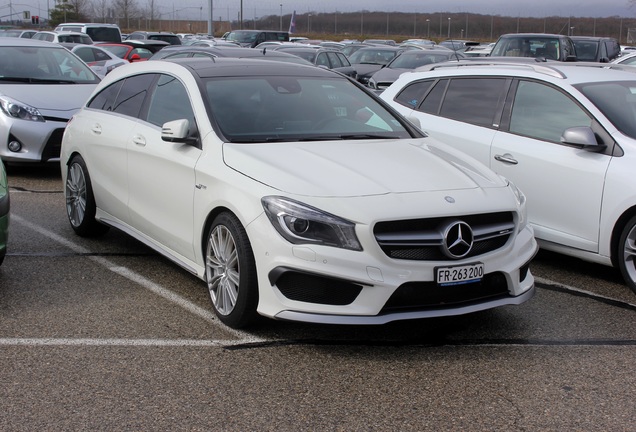 Mercedes-Benz CLA 45 AMG Shooting Brake