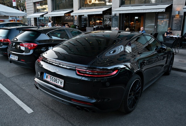 Porsche 971 Panamera Turbo