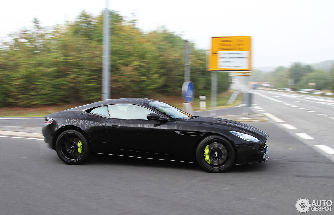 Aston Martin DB11 AMR