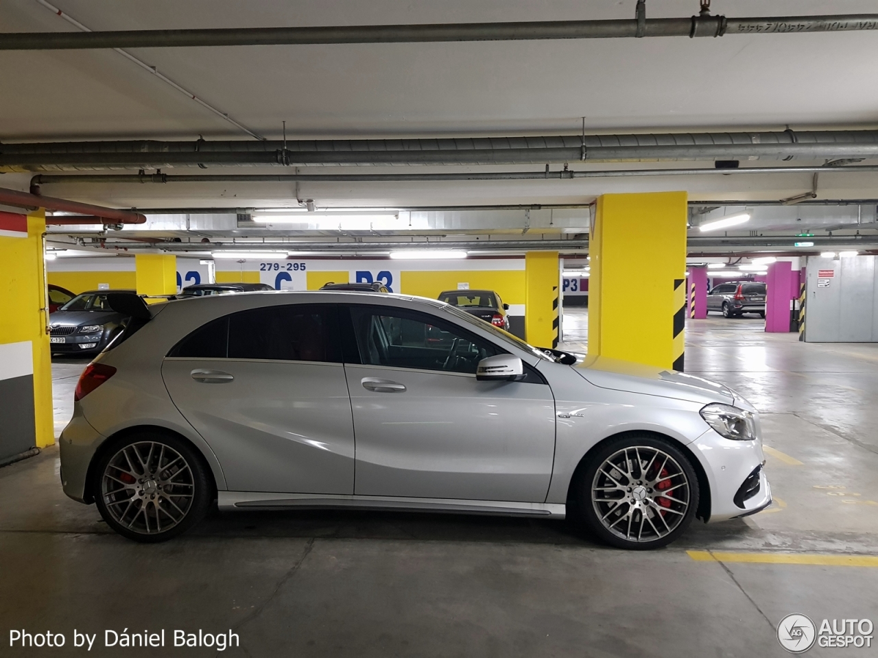 Mercedes-AMG A 45 W176 2015