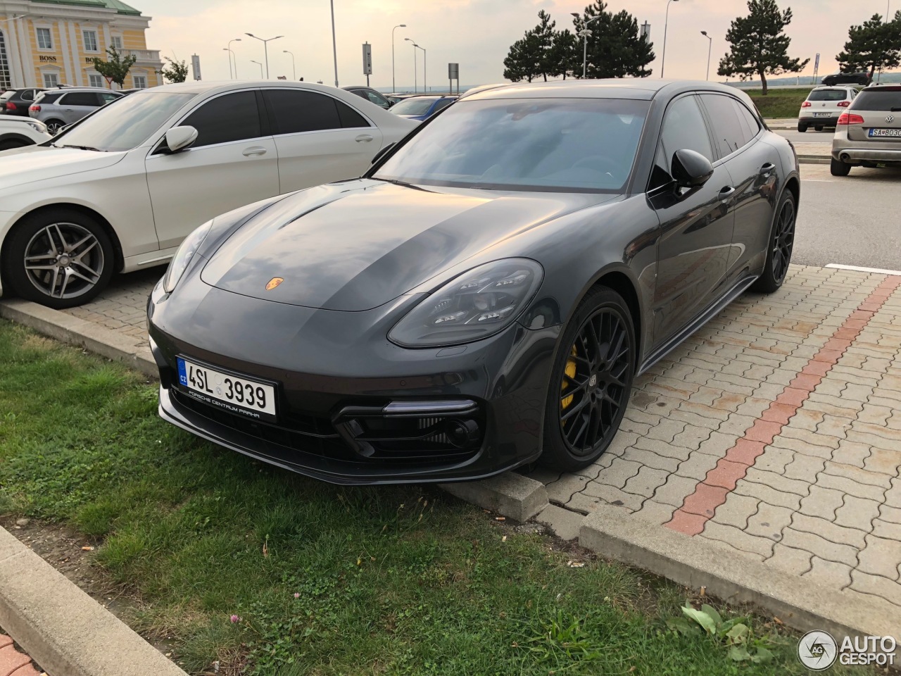 Porsche 971 Panamera Turbo Sport Turismo