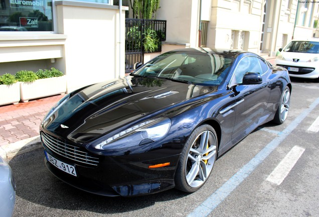 Aston Martin Virage 2011