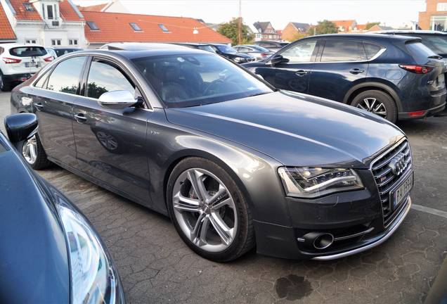 Audi S8 D4